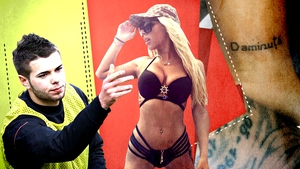E semn clar că divorțează! Și-a șters tatuajul cu numele cunoscutului fotbalist