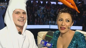 Bărzoiul "Happy Hour" a vizitat-o pe Andra fără ştirea soţului. Vezi dacă e insărcinată şi cum a reacţionat Măruţă cand a aflat