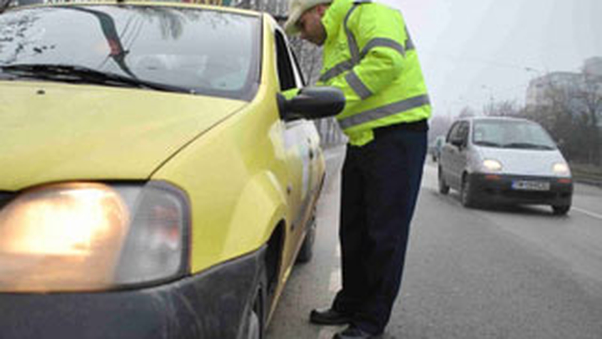 Patru taximetristi au ramas fara permise si peste 80 au fost amendati de politie in Bucuresti!