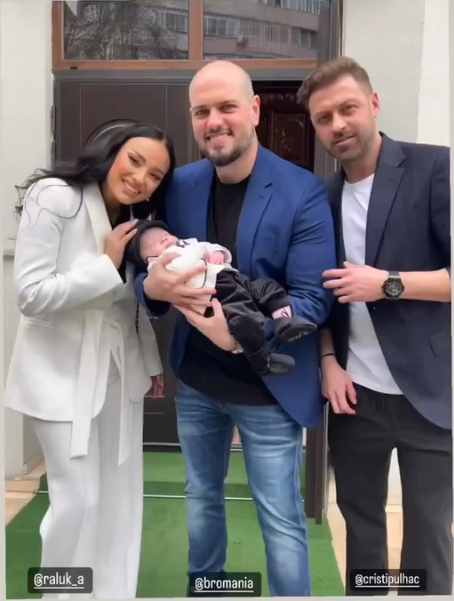 Raluca, BRomania, Cristi Pulhac și micuțul Aris Cristian. Foto: Instagram