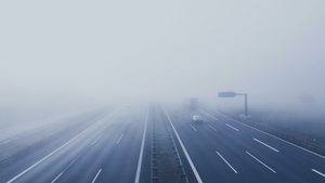 Alertă ANM! Cod galben de ceață în 10 județe. Vizibilitate sub 50 de metri în unele zone