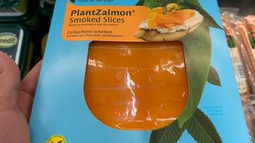 În magazinele Carrefour din România a apărut somon afumat.. de post! Din ce este făcut, de fapt