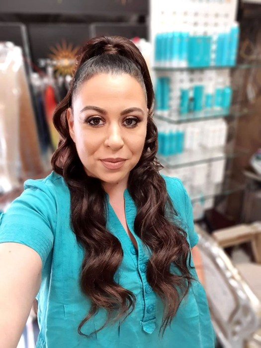 Toți invitații și-au dat coate! Oana Roman, într-o rochiță foarte scurtă la nunta Adelinei Pestrițu