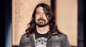 Chitaristul Dave Grohl, de la Foo Fighters, a fost operat la un braț