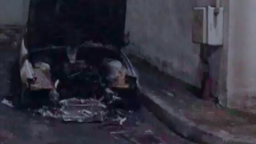 Incendiu cu semne de întrebare. Au luat o mașină la schimb, dar s-a făcut scrum înainte să devină proprietari