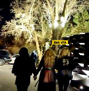 Ema Uta, alături de prietenele ei (Foto: CANCAN.RO)