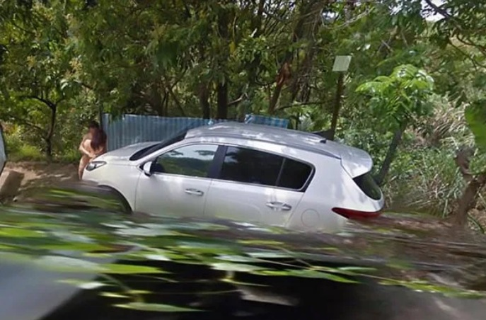 Doi iubiți, surprinși complet dezbrăcați pe marginea unui drum din Taiwan prin intermediul aplicației Google Maps © AsiaWire