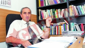 Profesori universitari amenintati cu moartea