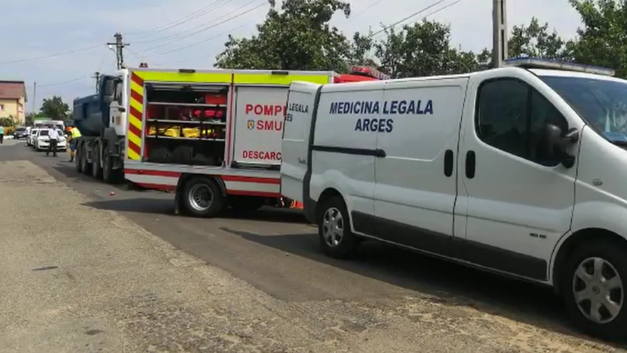 Scene îngrozitoare în Argeş! O femeie a murit pe loc, sub roţile unui tir