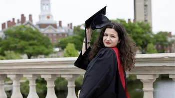 Performanță uriașă pentru o româncă din Galați. Daria Hărăbor a absolvit Harvard