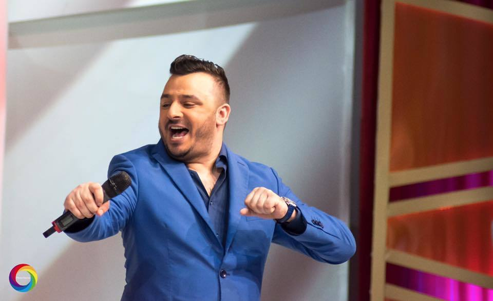 LIVIU GUŢĂ şi-a arătat abdomenul, după ce a reuşit să slăbească 14 kilograme! Artistul a lăsat pe toată lumea cu gura căscată:,,Am dat de pătrăţele…‘’