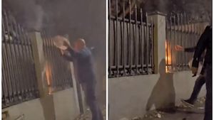 Neatenția unui român s-ar fi putut transforma într-o tragedie în noaptea de Revelion. Ce s-a întâmplat după ce a dat foc la artificii