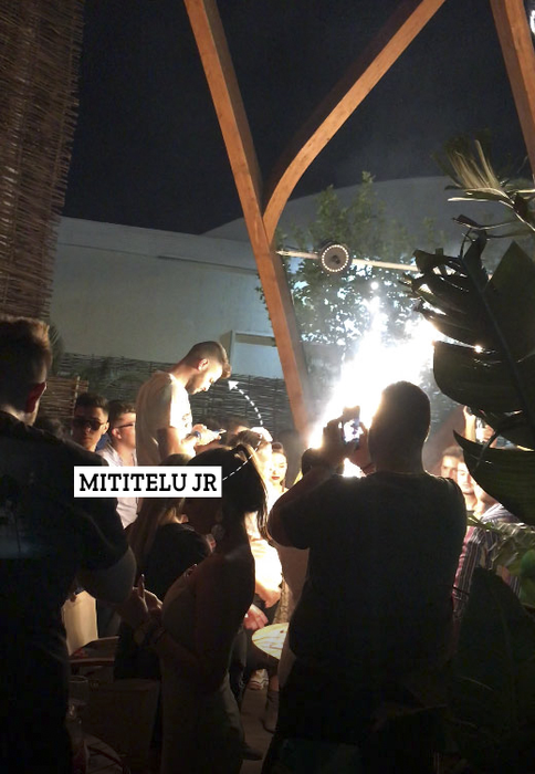 Alături de prieteni, Mititelu Jr. a făcut spectacol la NUBA