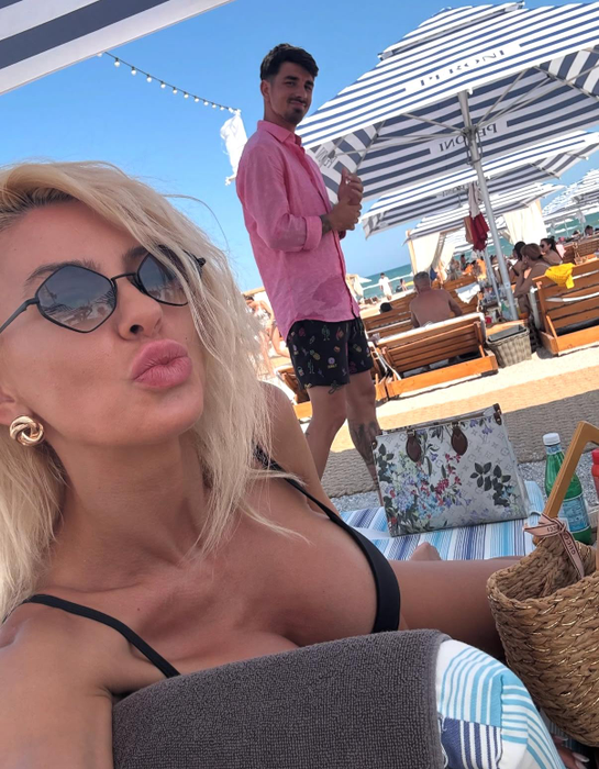 Cum a început povestea de iubire dintre Andreea și Sergiu Hanca. „După o lună mi-a spus că mă va cere de nevastă”