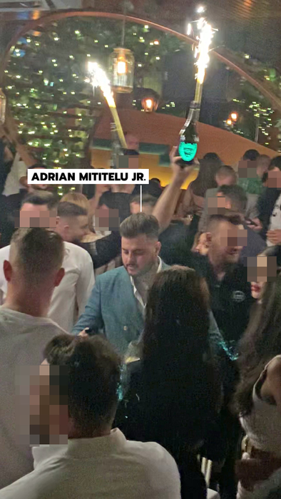 Adrian Mititelu Jr., înconjurat de prieteni, la Nuba / (Sursa: CANCAN.RO)