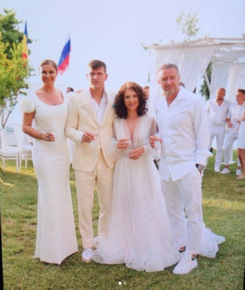 Anamaria Prodan a plecat în vacanță cu fetele ei! Cum se distrează în Italia