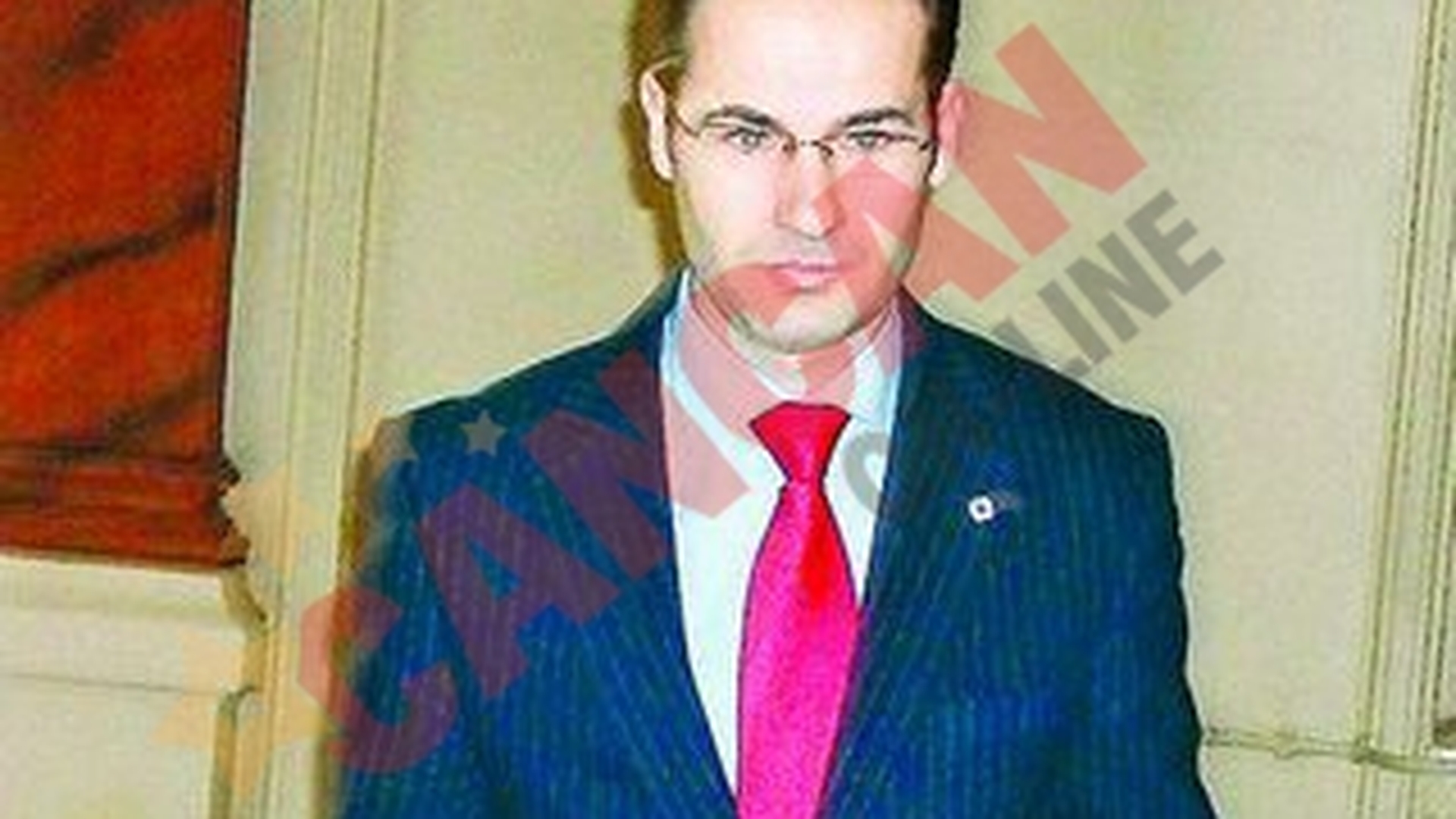 Cere reducerea pensiei alimentare