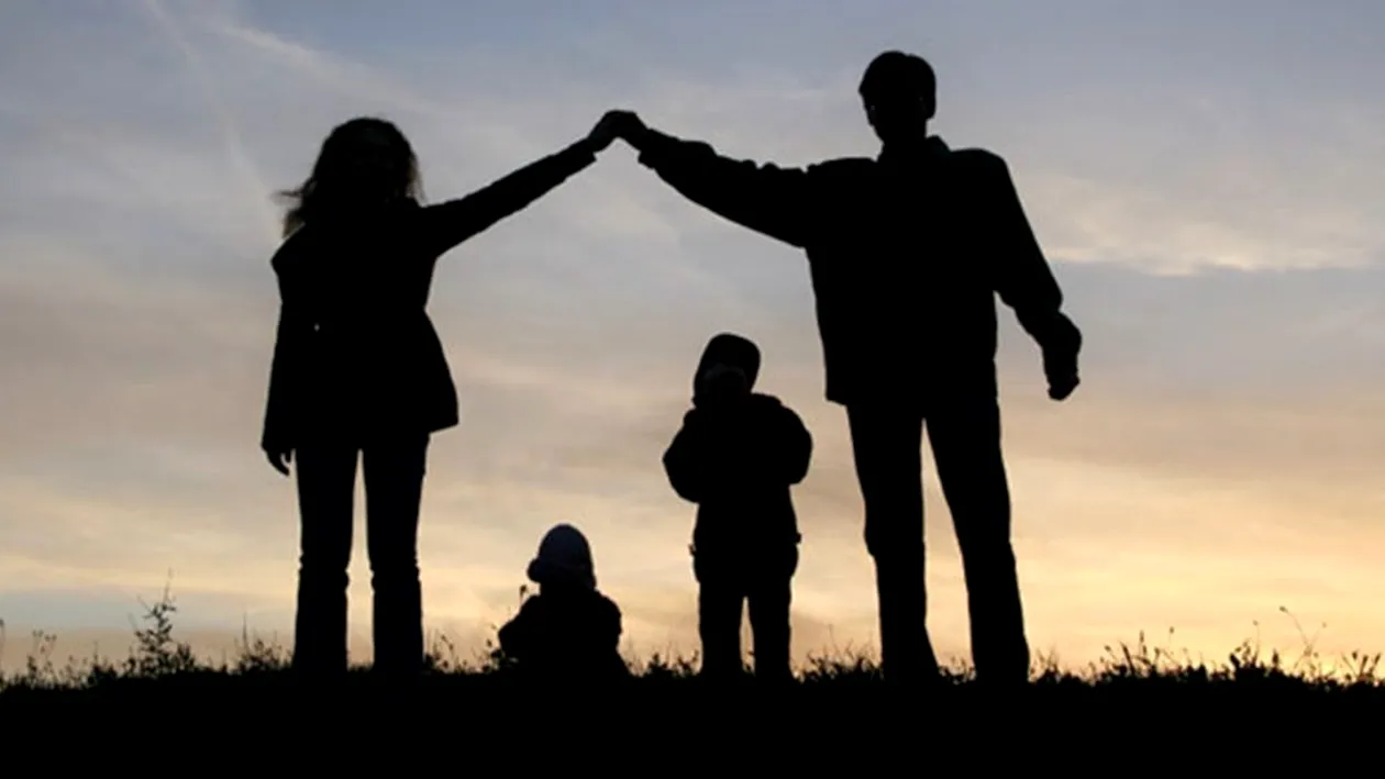 Părinții din România vor beneficia de mai multe zile libere! Care sunt condițiile