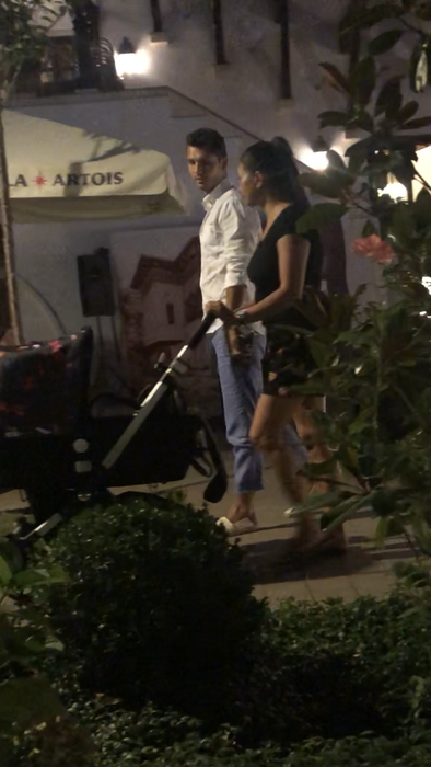EBA și iubitul ei Tomată