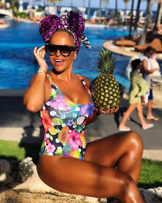 Așa arăta Anda Adam în bikini când era grăsuță. Cum arată acum în costum de baie, după ce a slăbit