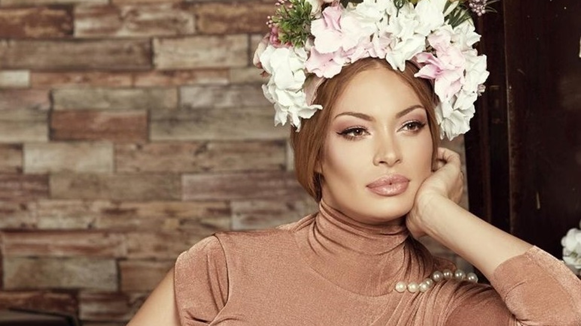 Prima poză postată de Valentina Pelinel din spital, după ce a născut