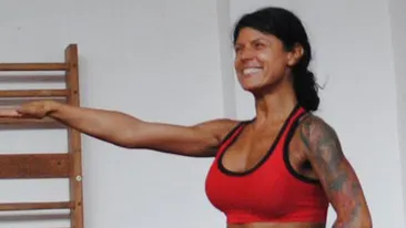 Antrenoarea lui Marcel Toader, de nerecunoscut! Sexy-vaduva neagra face furori pe Facebook!