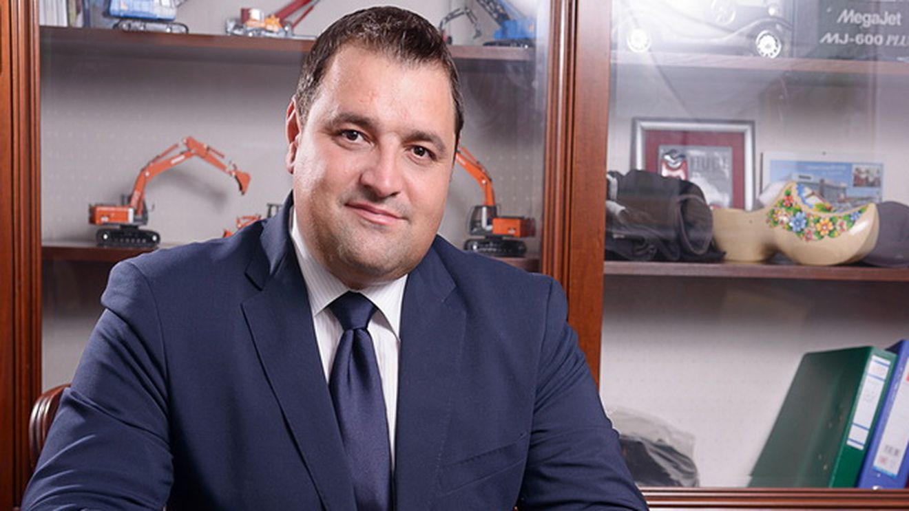 El ar putea fi cel mai bogat consilier local din tara! Boca de la Iasi are 15 case si sute de mii de euro in conturi!