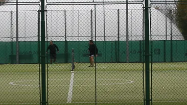 EXCLUSIV. ”Regele gresiei” a pus totul la cale. Selecţionerul Contra l-a scos ”pe interval” pe gălăgiosul Pandi