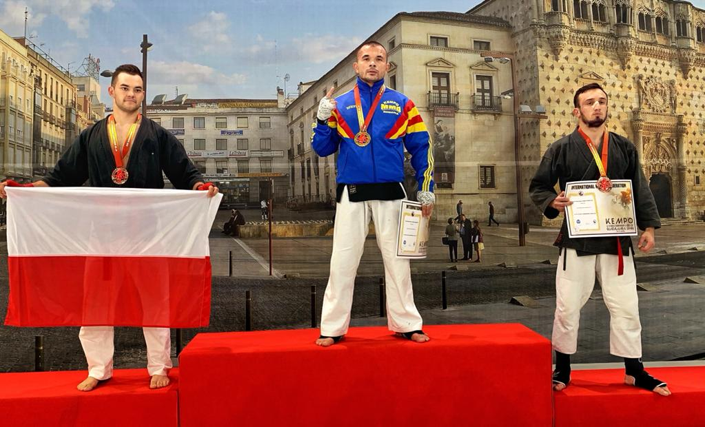 Debut de senzație în boxul românesc!