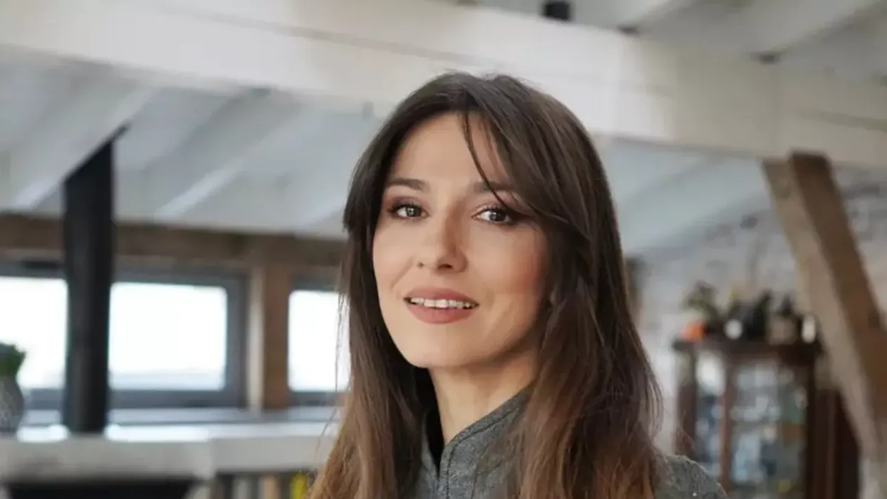 Dana Rogoz și Radu Dragomir, în vacanță la Viscri. Cum arată locuința pe care și-au achiziționat-o