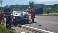 Un bărbat care amenință că se sinucide a provocat un accident pe DN1! Un șofer neatent a intrat în mașina poliției