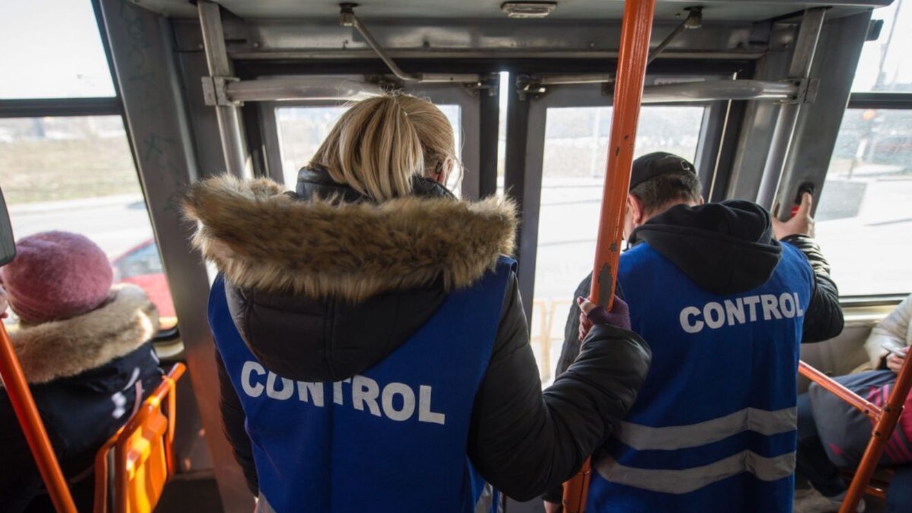 Cât valorează cea mai mare amendă de la STB. Bucureștenii trebuie să fie atenți atunci când circulă cu mijloace de transport de suprafață