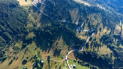 Cea mai nouă și spectaculoasă șosea din România. Rivalizează în frumusețe cu Transalpina și Transfăgărășan