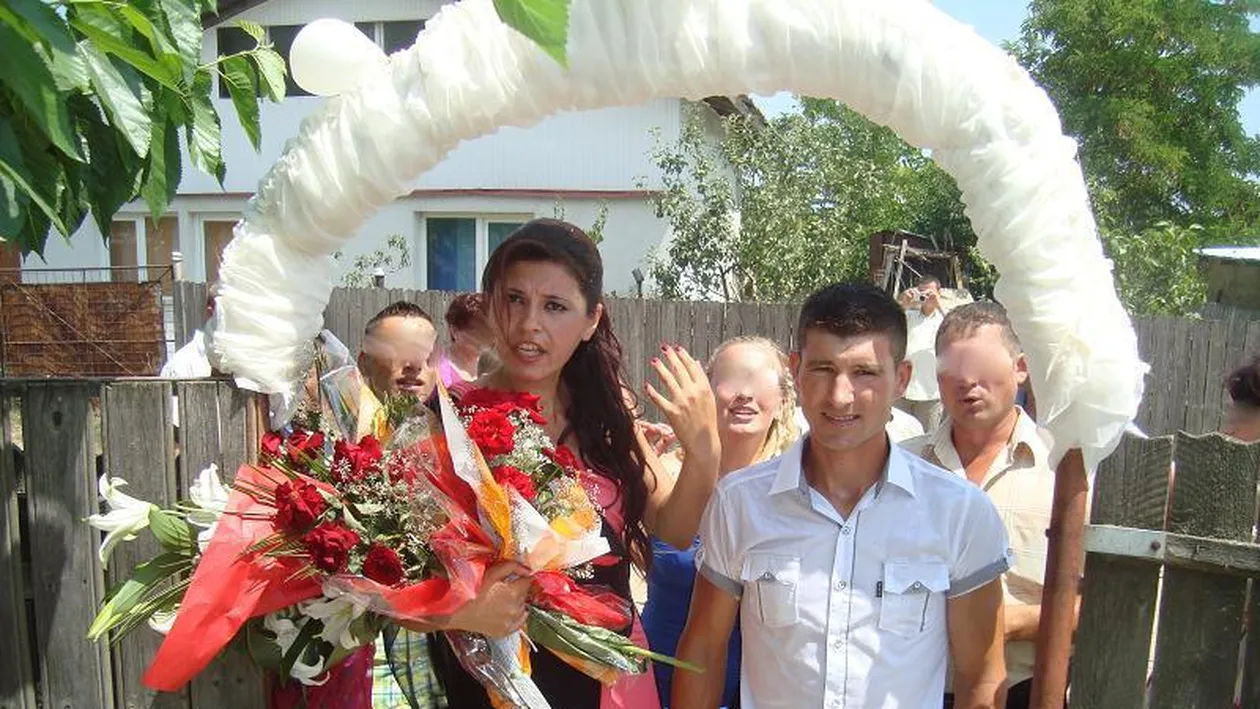 Mama canotoarei incendiate vrea ca sotul acesteia sa plateasca pentru gestul sau. ”Sa-si faca pedeapsa”