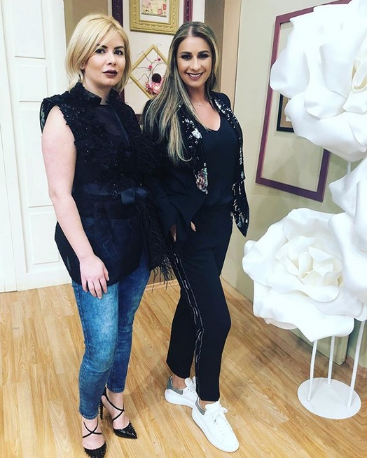 Anamaria Prodan le-a cerut medicilor să nu spună nimic despre starea de sănătate a mamei ei: „Nu putem da detalii!”