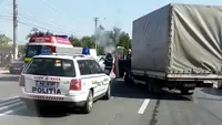 Trafic blocat pe DN 1. Un şofer a încercat să întoarcă pe linia continuă şi...