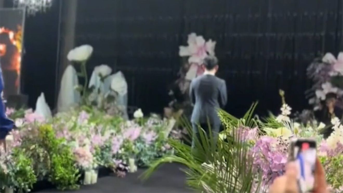 Cum a venit îmbrăcată această mireasă la propria nuntă. Invitații au crezut că e o glumă proastă, iar mirele a îzbucnit în lacrimi