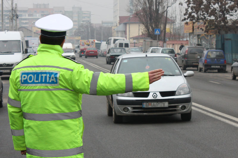 Românii ar putea plăti amenzile la jumătate, în termen de 15 zile, în loc de 48 de ore