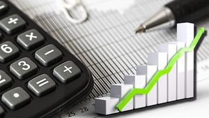 Lista deciziilor luate de Guvern! Ce se întâmplă cu salariul minim și cu veniturile din agricultură și construcții