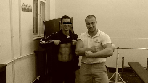Fiul criminalului de la Perla isi arata muschii! Dupa ce a fost trimis pe tusa, Bogdan a inceput sa-si antreneze colegii!