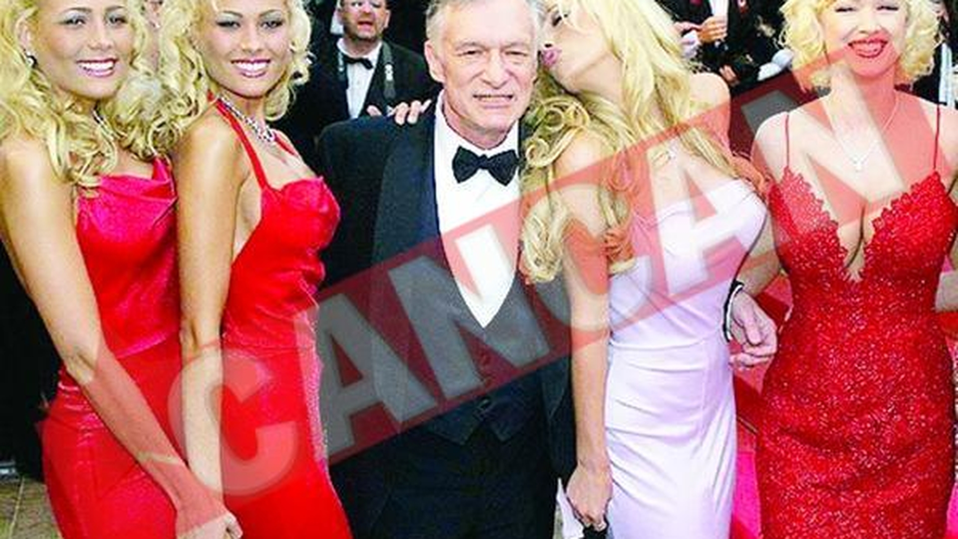 Hugh Hefner si-a dus iubita la fertilizare in vitro
