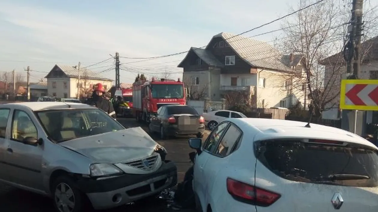 Accident cu victime în județul Argeș. Autoritățile sunt în alertă