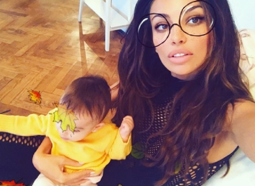 Motivul pentru care Mădălina Ghenea a părăsit ţara cu fetiţa ei, dar fără Matei Stratan. “Voi merge la muncă şi…”
