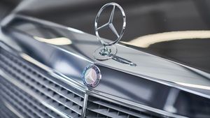 Un bărbat a împușcat mai multe persoane la o fabrică Mercedes din Germania. Doi oameni au murit în urma atacului