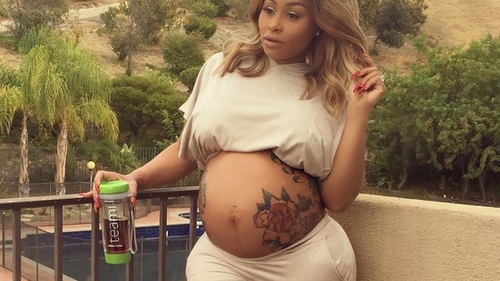 A născut! Blac Chyna şi Rob Kardashian au devenit părinţi