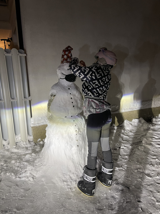 Emily Burghelea a furat startul sărbătorilor! A scos bradul de Crăciun încă din octombrie, după ce soțul ei a trecut prin clipe grele