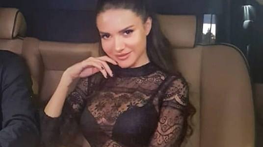 Otilia Bilionera se mărită! Cântăreața a fost cerută în căsătorie chiar de ziua ei