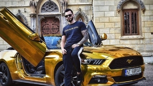 Răspunsul uluitor dat de Rafaelo, după ce s-a spus că face videochat. Din ce produce bani tânărul care a rupt în două Youtube-ul, alături de Vulpița