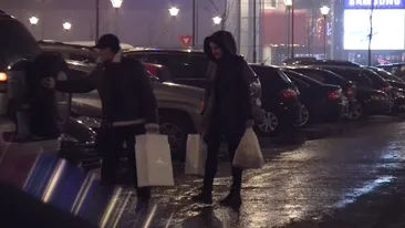 A descoperit terapia prin shopping. Marcel Pavel a facut o pasiune pentru sacosele pline de cumparaturi