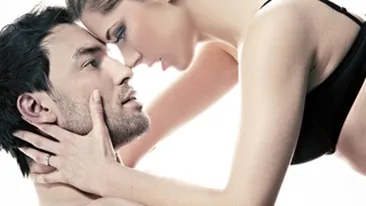 Vrei placeri maxime? Secretul preludiului perfect: masturbarea in doi